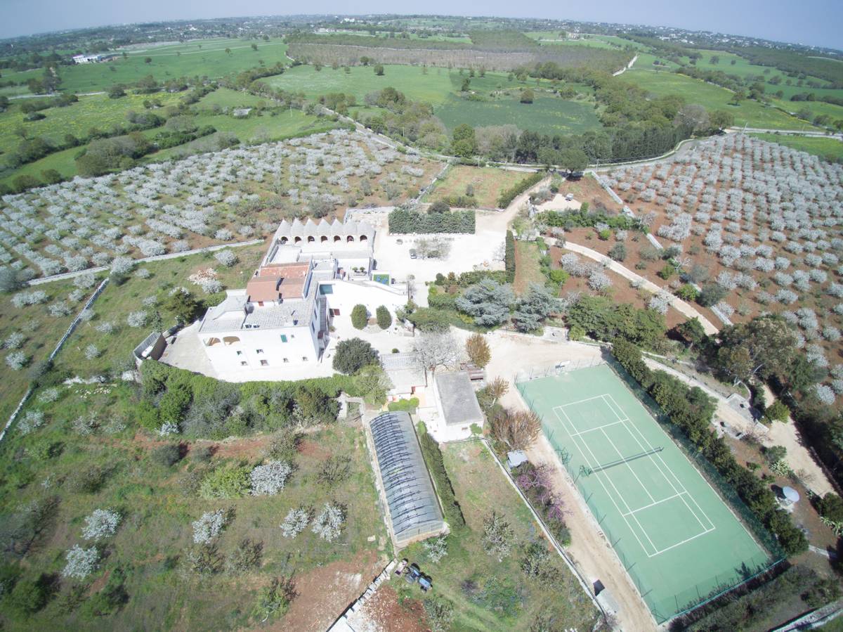 Masseria Guadiano Vecchio - Storia e Servizi - Veduta Aerea - www.masseriaguadiano.com - Monopoli (BA) - Puglia - Italy