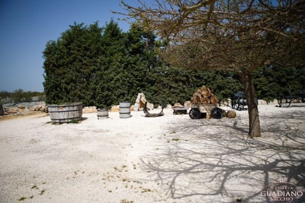 Masseria Guadiano Vecchio - La masseria dall'esterno - www.masseriaguadiano.com - Monopoli (BA) - Puglia - Italy